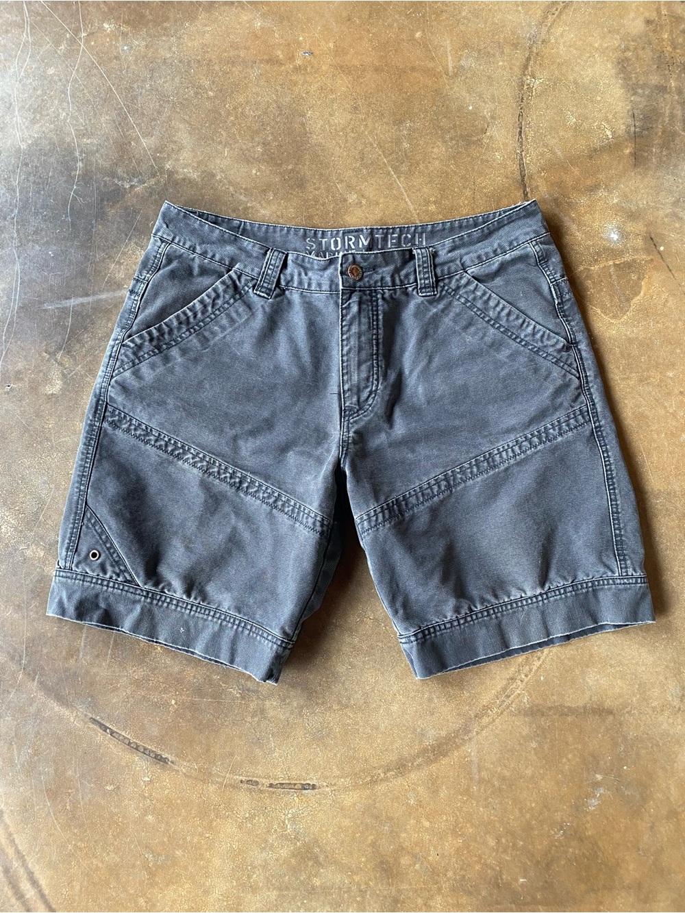 VTG Y2K Stormtech Men's Faded Charcoal Tactical Military Casual Work Shorts